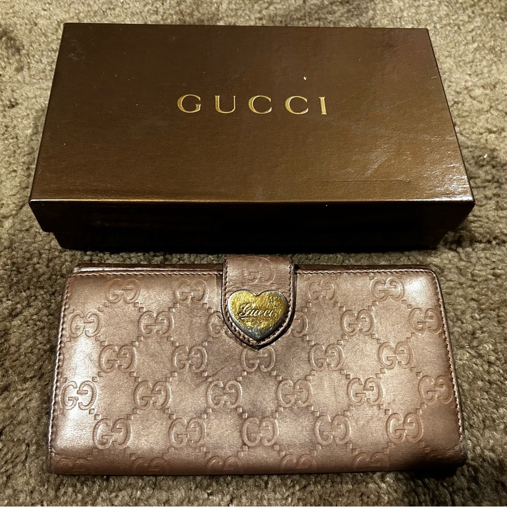 Authentic GUCCI Guccissima tan beige heart leather bifold wallet